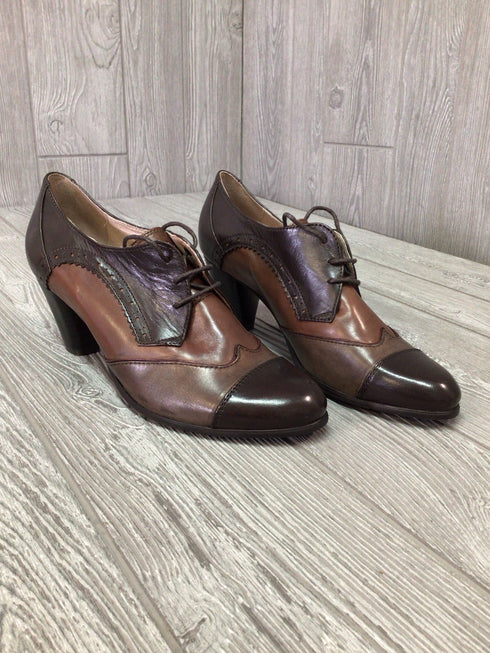 Regarde le Ciel oxford heel size 40
